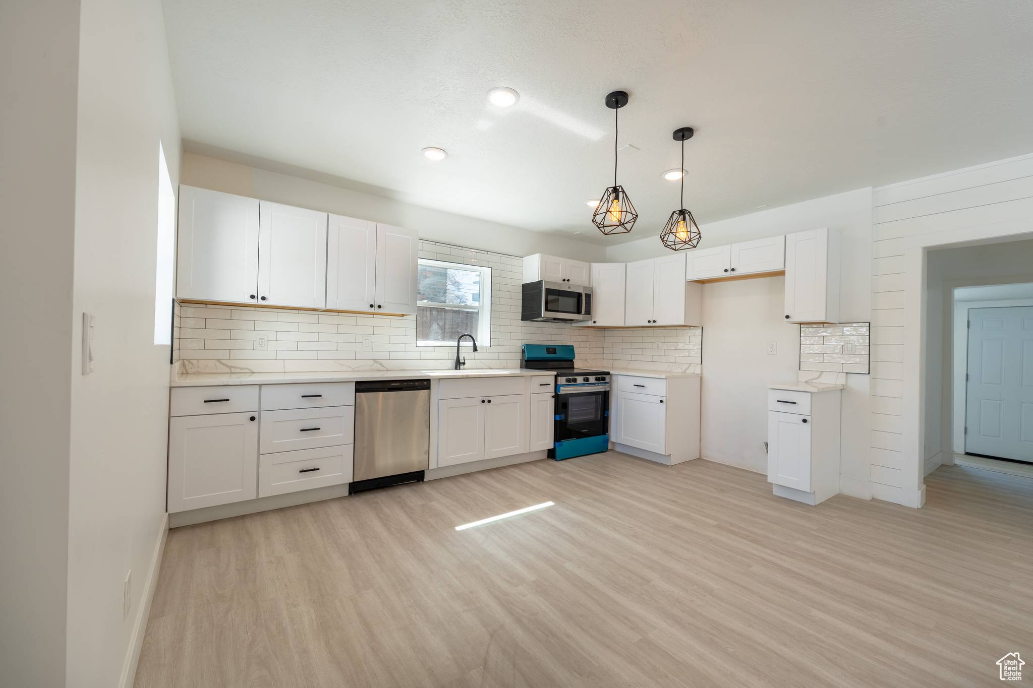 South Salt Lake, UT 84106,2202 S LAKE ST