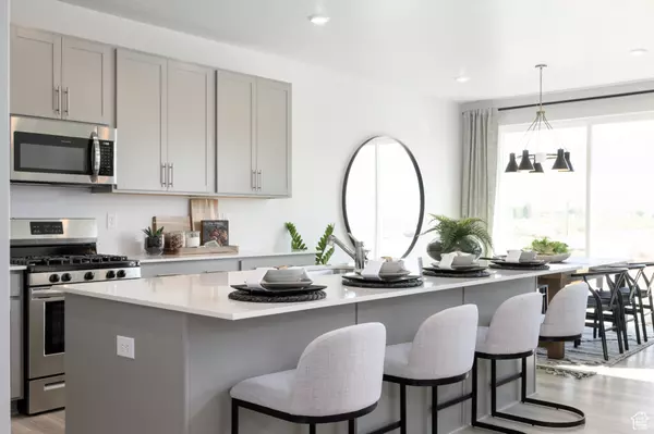 Eagle Mountain, UT 84005,1833 E BADGER AVE N #B252