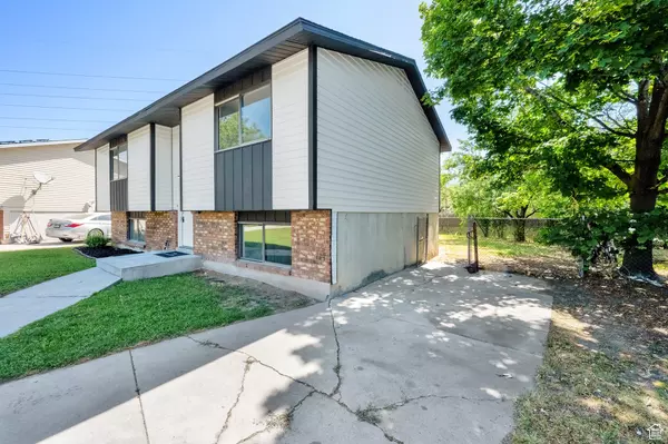 Layton, UT 84041,282 E 925 S