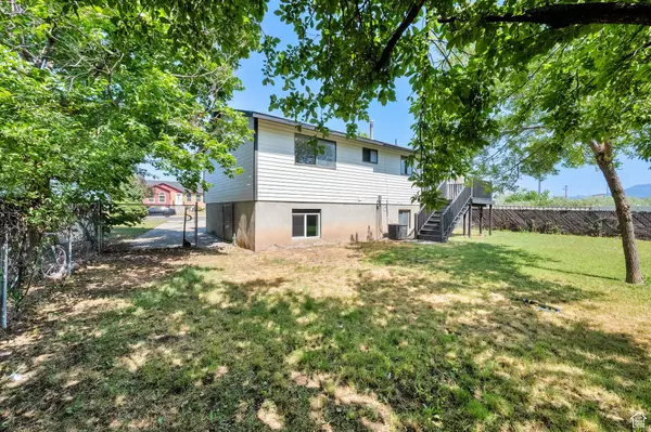 Layton, UT 84041,282 E 925 S