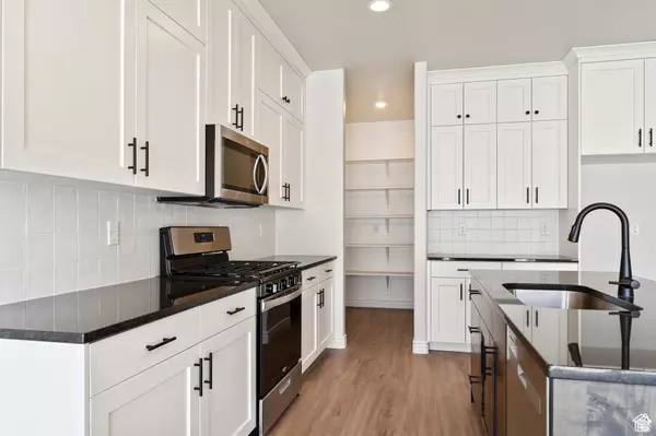 West Haven, UT 84401,3170 S 3300 W #402