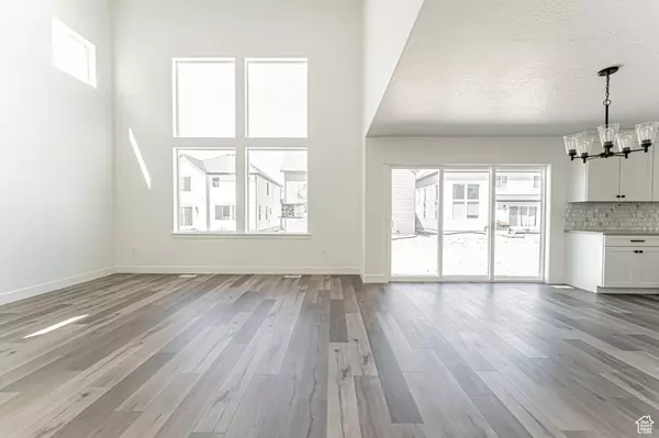 Lehi, UT 84043,1051 N 3685 #250