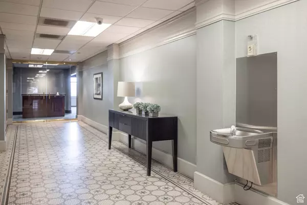 Salt Lake City, UT 84111,8 E BROADWAY