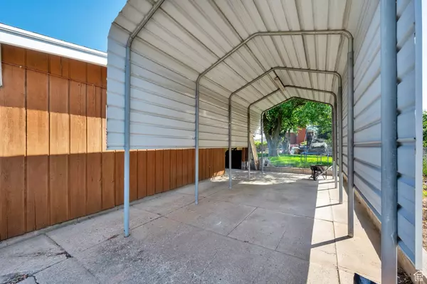 Layton, UT 84041,1701 N FORBES AVE W