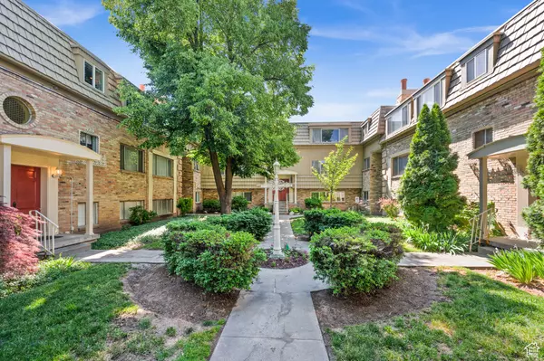 Holladay, UT 84117,2220 E MURRAY HOLLADAY RD #184