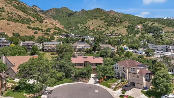 Holladay, UT 84121,6185 S HEUGHS CANYON DR