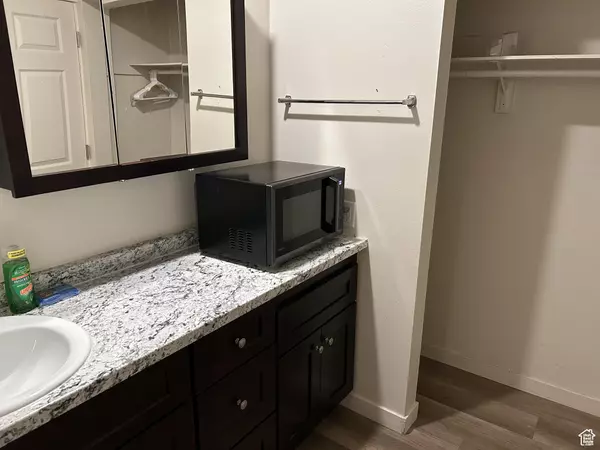 Green River, UT 84525,620 W MAIN ST