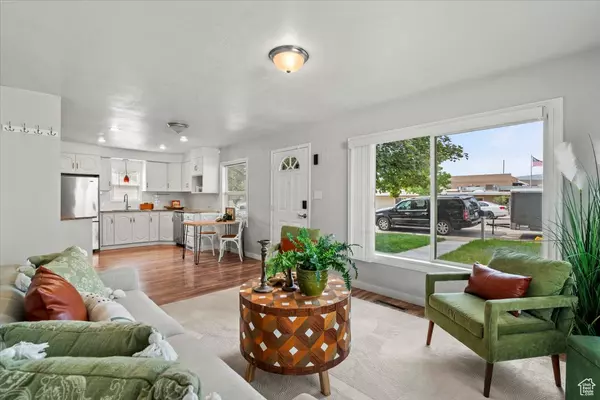 Pleasant Grove, UT 84062,50 ALPINE DR S