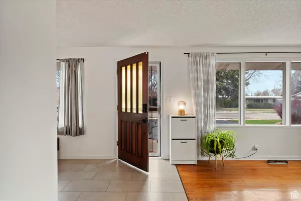 Midvale, UT 84047,318 W LA SALLE DR