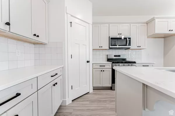 Saratoga Springs, UT 84045,2837 N RED VELVET LN #2334