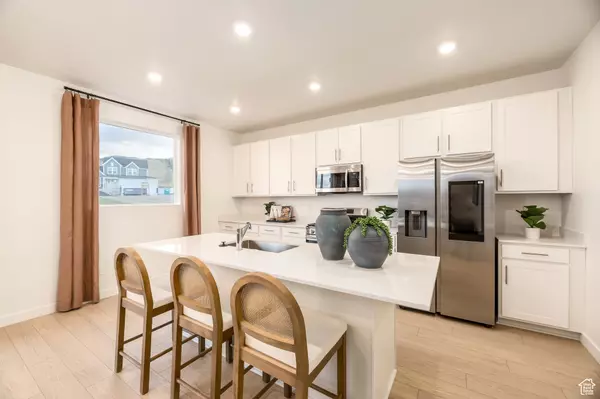 Eagle Mountain, UT 84005,1820 E BISON DR N #B231