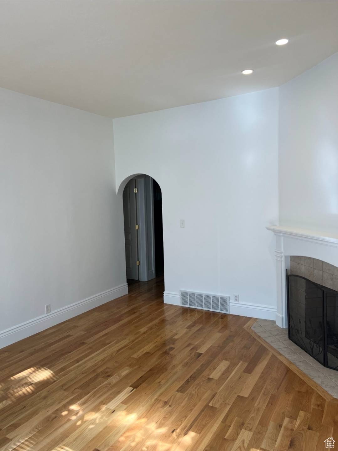 Salt Lake City, UT 84105,1324 S 1000 E