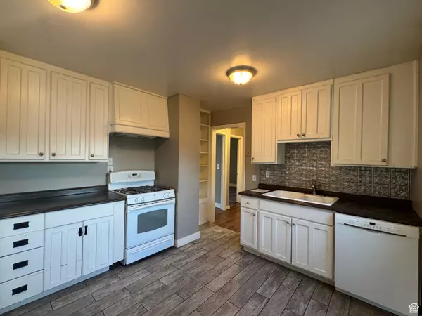 Provo, UT 84601,1704 W 50 N