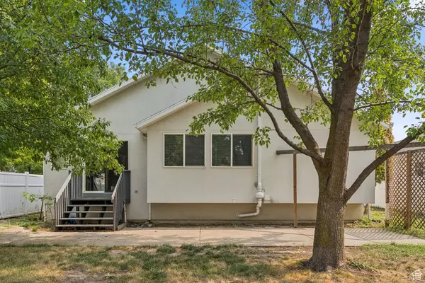 Farmington, UT 84025,1212 PINEHURST CIR