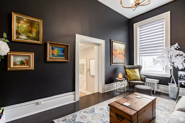 Salt Lake City, UT 84111,372 E 100 S