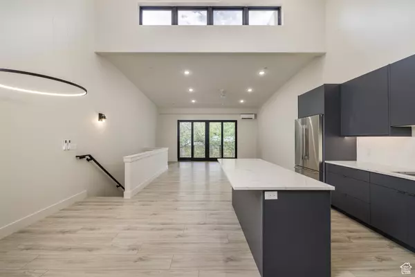 Moab, UT 84532,214 S 200 E #2