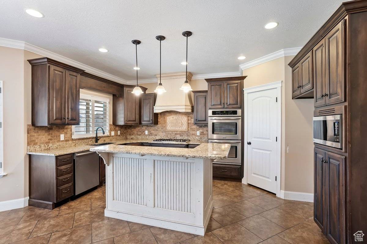 Syracuse, UT 84075,2131 S 1230 W