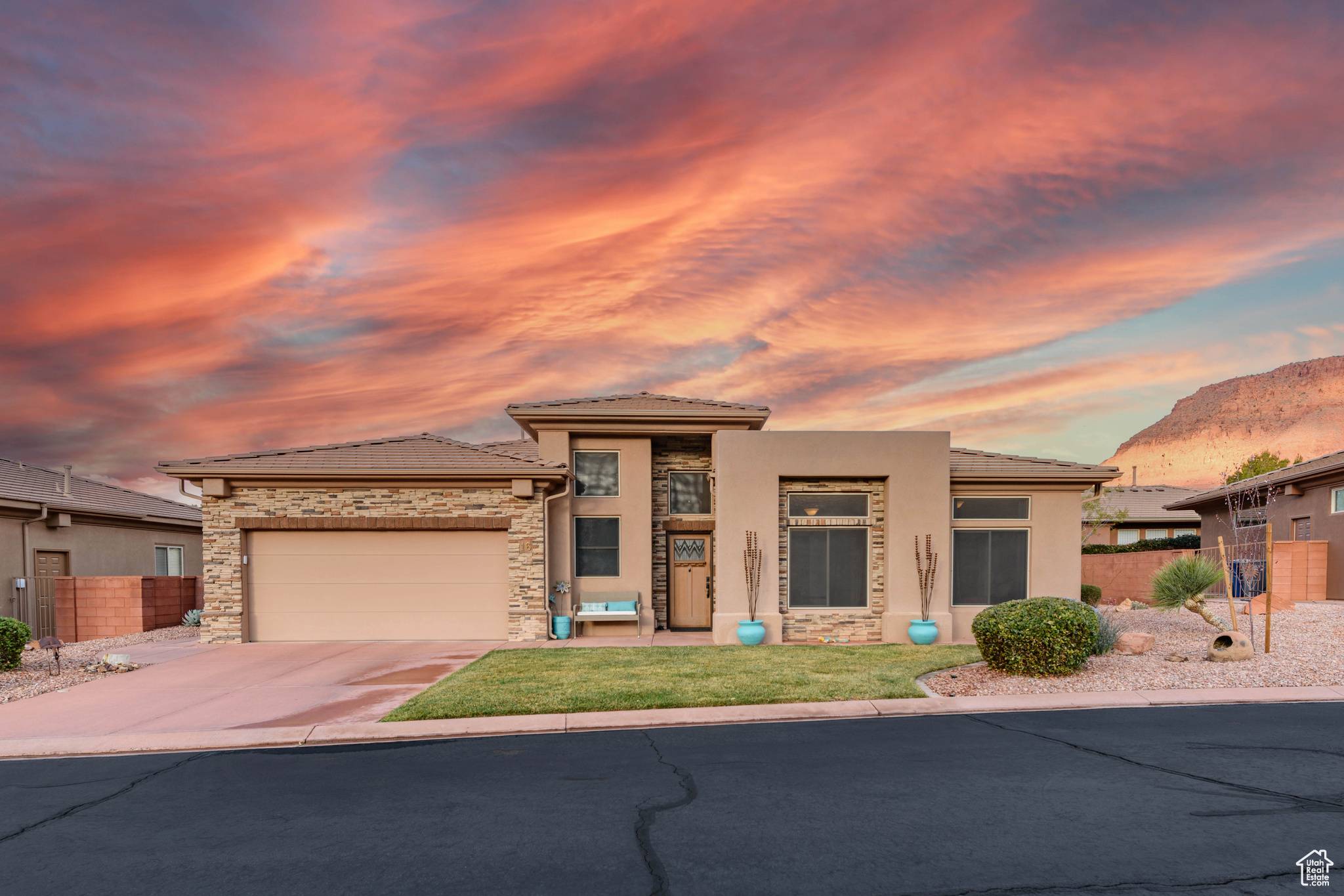 250 N SNOW CANYON DR #16, Ivins, UT 84738