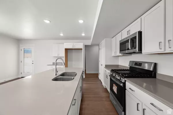 Eagle Mountain, UT 84005,1574 E PHEASANT RD #211