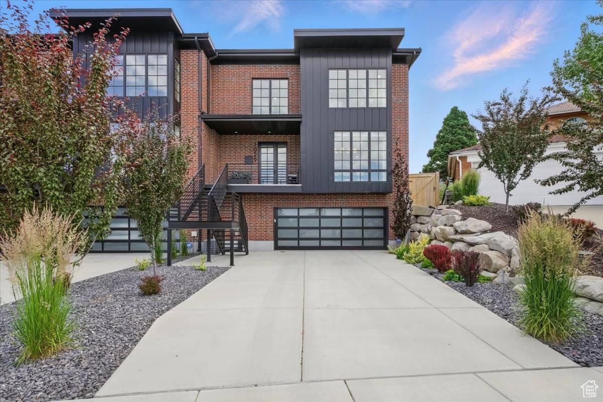 1059 S FOOTHILL DR, Salt Lake City, UT 84108