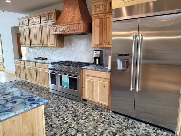 Springville, UT 84663,1406 S BARTHOLOMEW DR