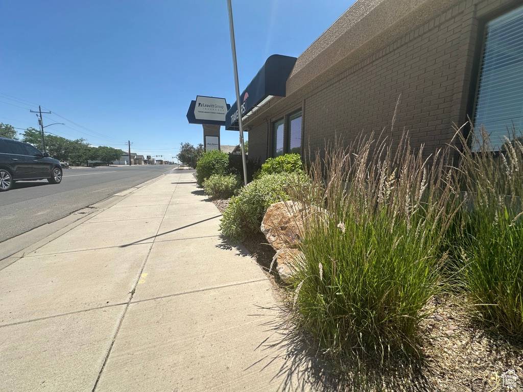 Vernal, UT 84078,205 N VERNAL AVE W