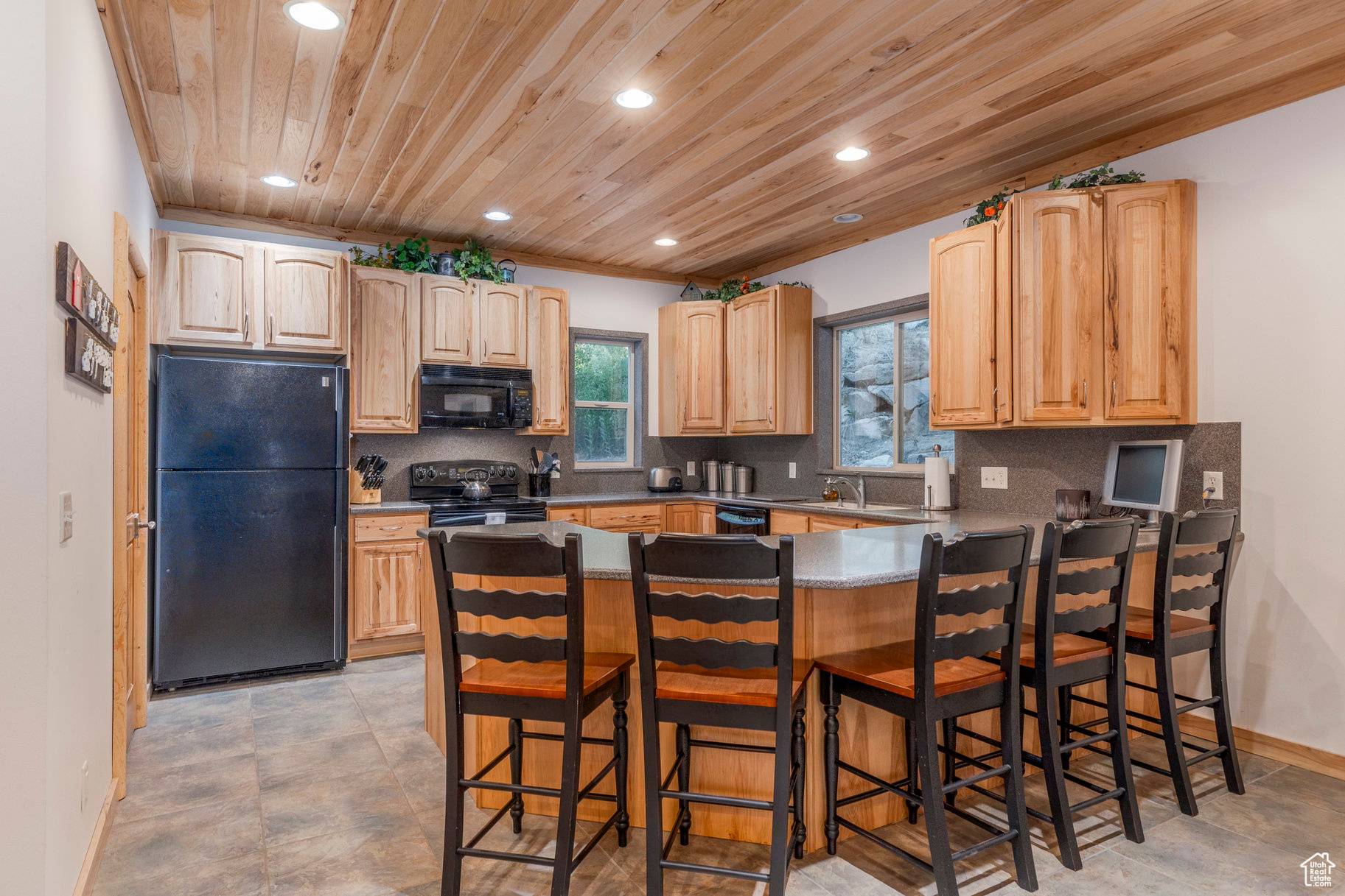Oakley, UT 84055,654 SUGAR PINE DR