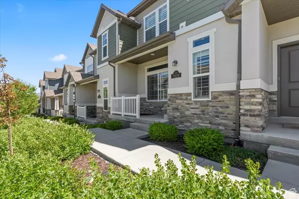 5674 W PELICAN RIDGE LN, West Valley City, UT 84118