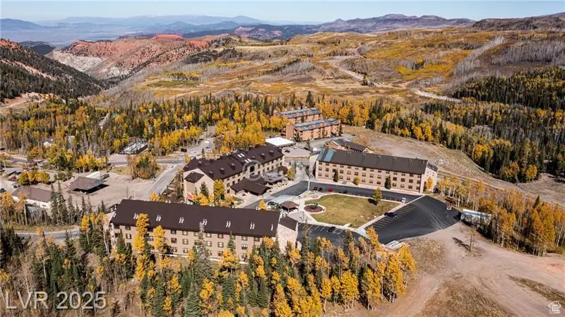 Brian Head, UT 84719,223 HUNTER RIDGE RD #E121