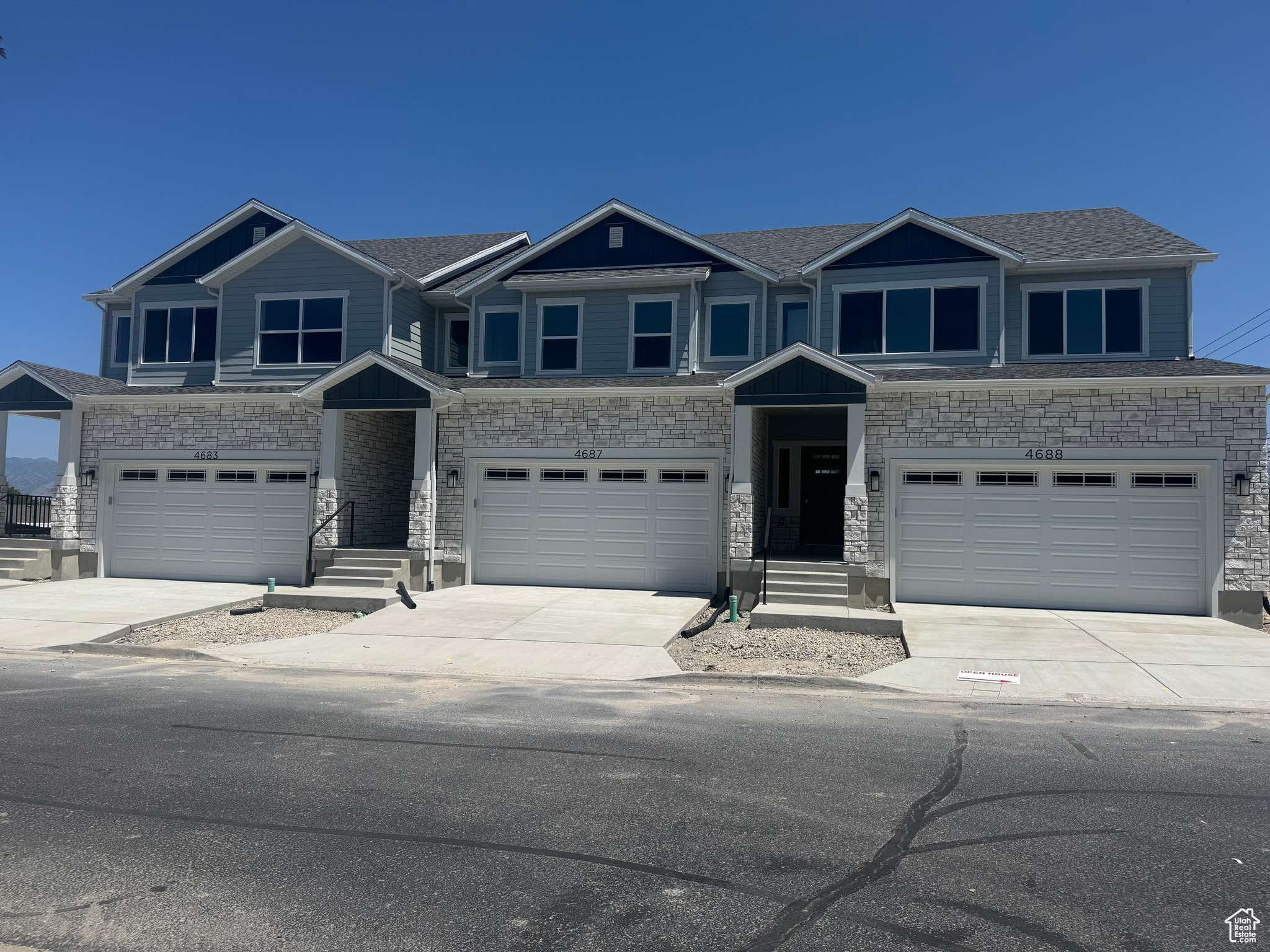 4687 S ROGER VIEW LN #8, West Valley City, UT 84119