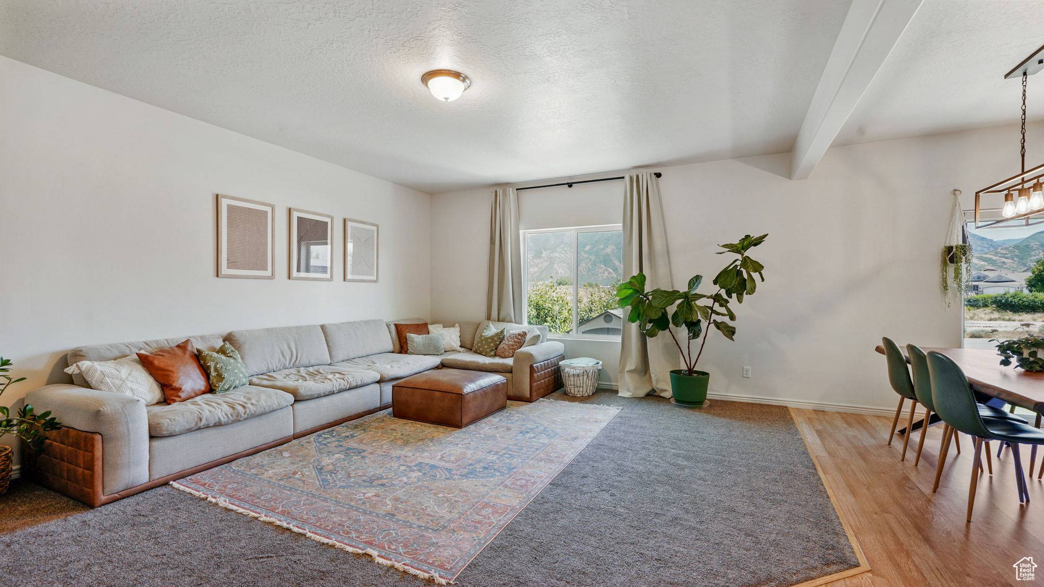 Santaquin, UT 84655,421 TRAVERTINE WAY