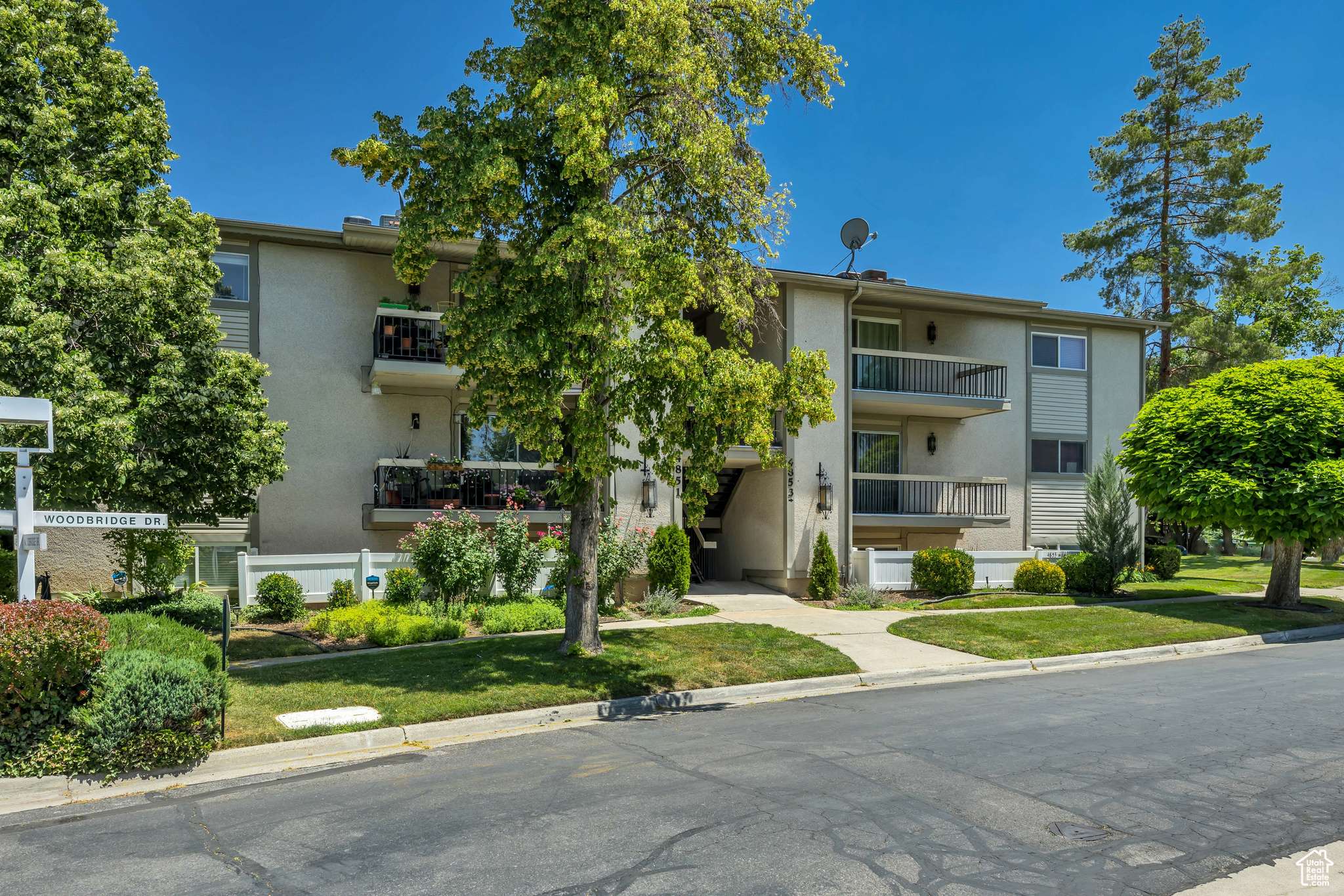 4851 S WOODBRIDGE DR #38, Holladay, UT 84117