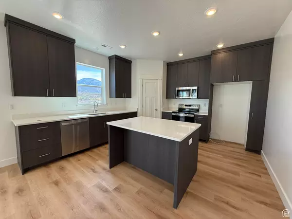 Nibley, UT 84321,3298 S 1000 W