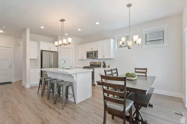 Holladay, UT 84117,1304 E WEYBURN LN S #10