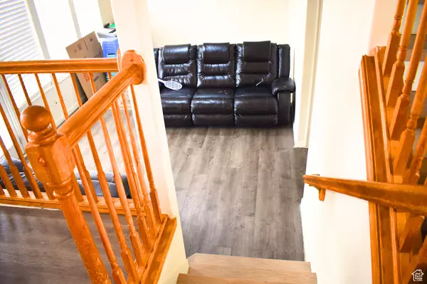 Salt Lake City, UT 84104,1037 W STATE CIR