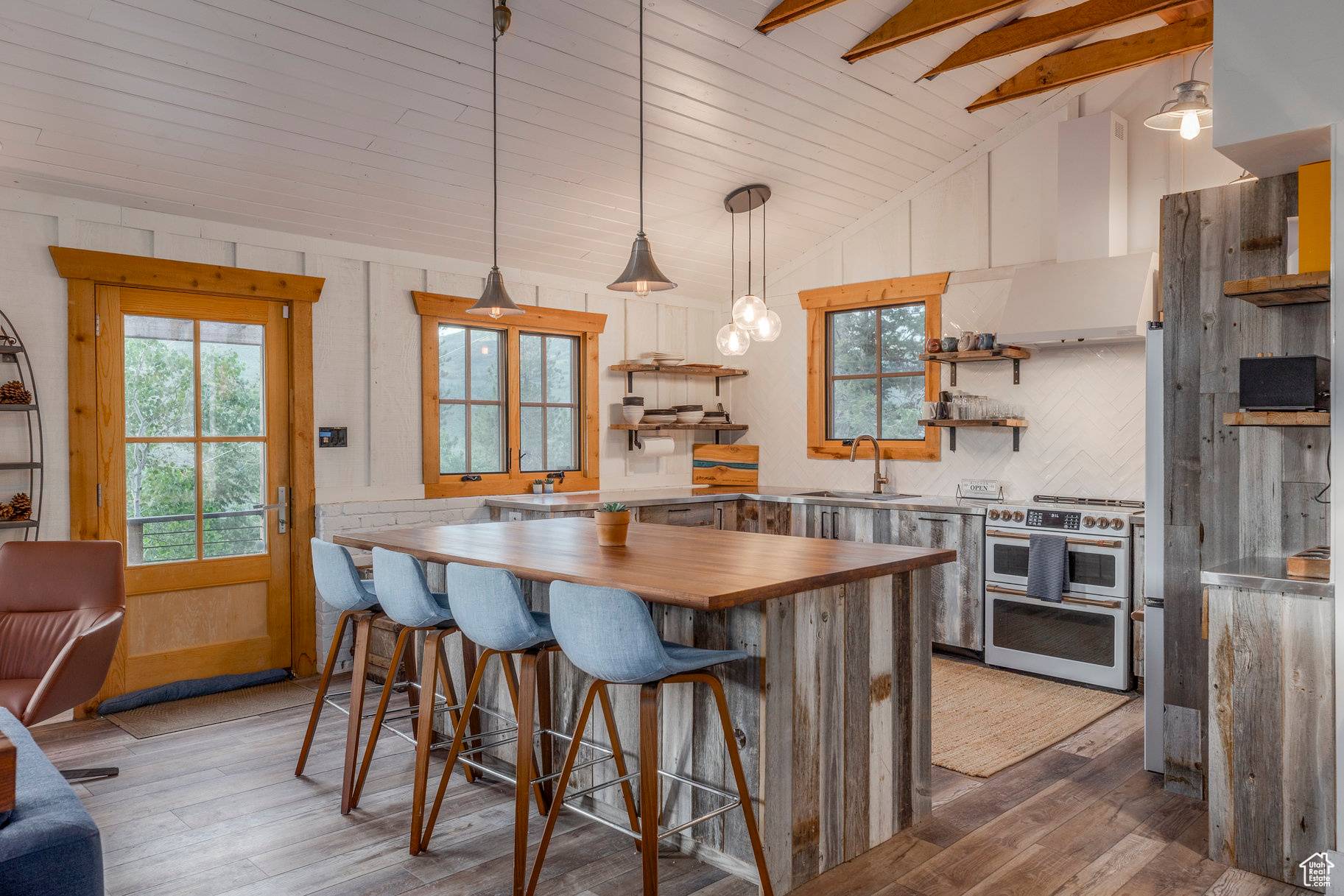 Oakley, UT 84055,4196 HIDDENLAKES RD