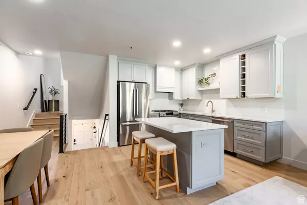 Park City, UT 84060,690 DEER VALLEY DR #11