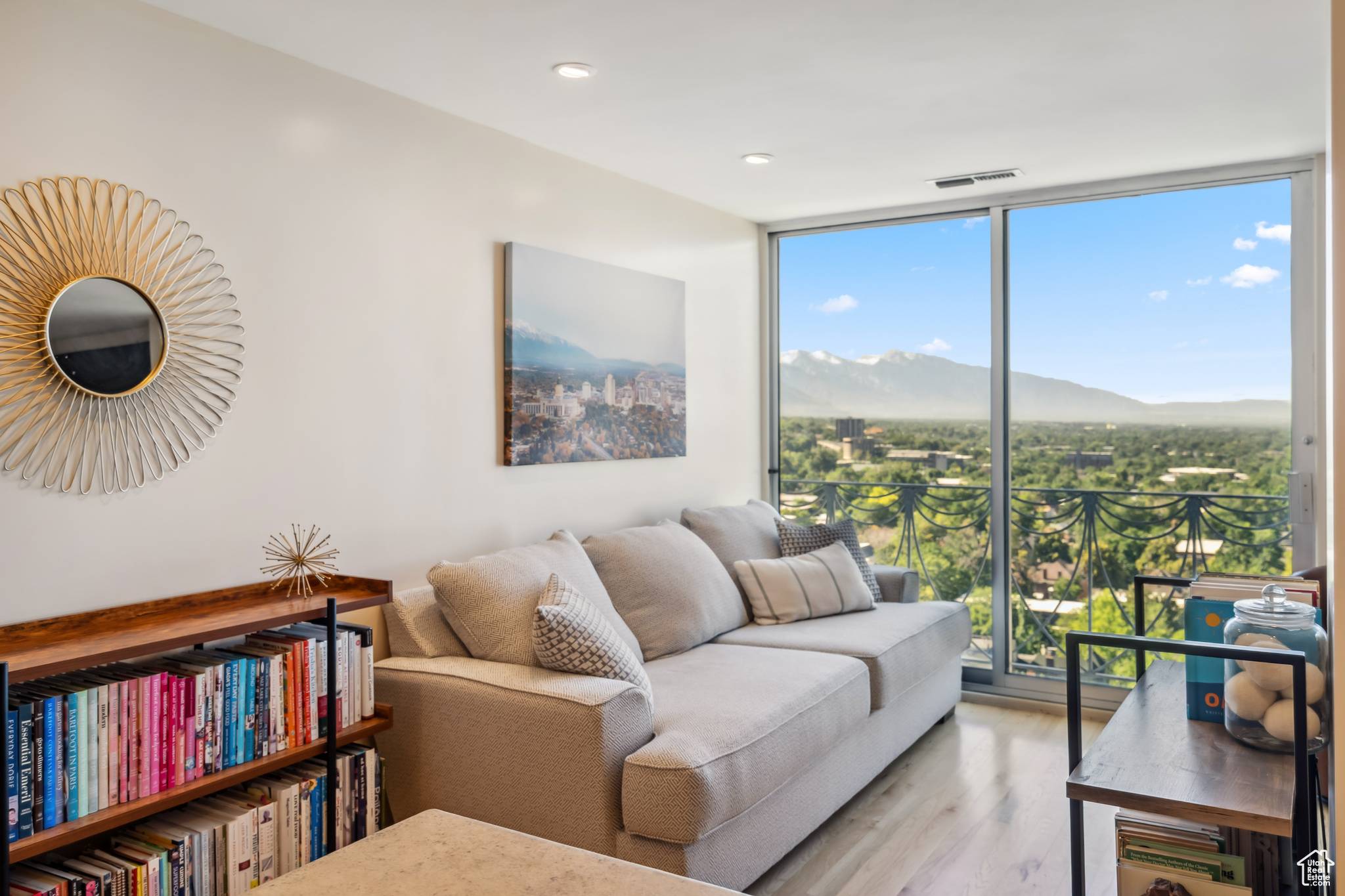 777 E E SOUTH TEMPLE S #13B, Salt Lake City, UT 84102