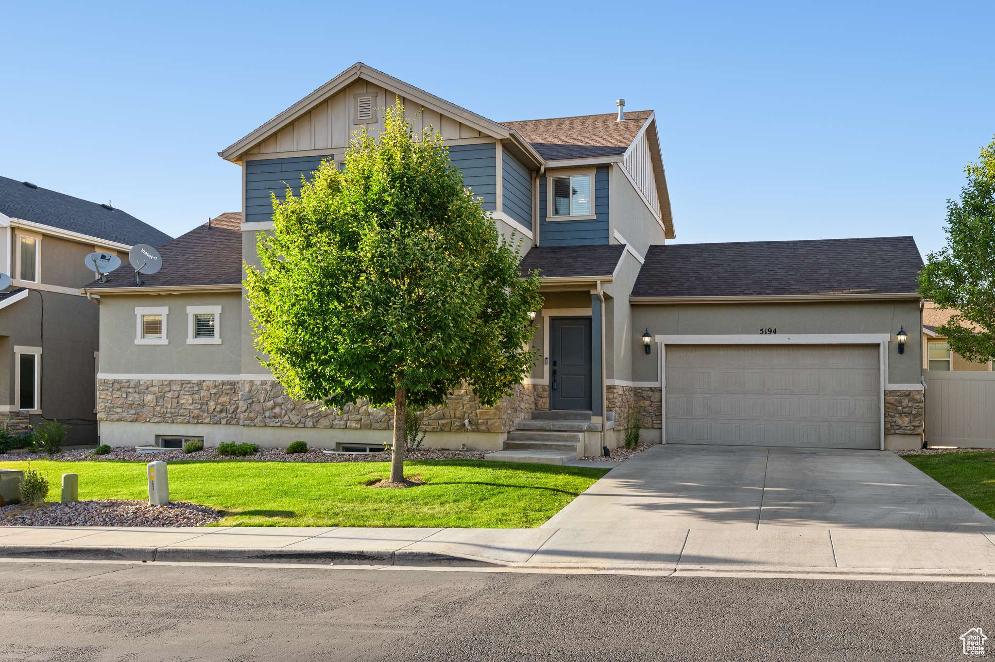 5194 HEDGEROSE DR, Herriman, UT 84096