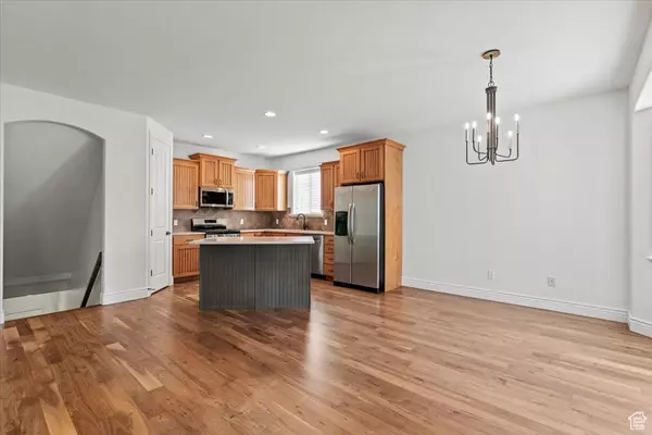 Spanish Fork, UT 84660,1076 W RIVER HILL DR