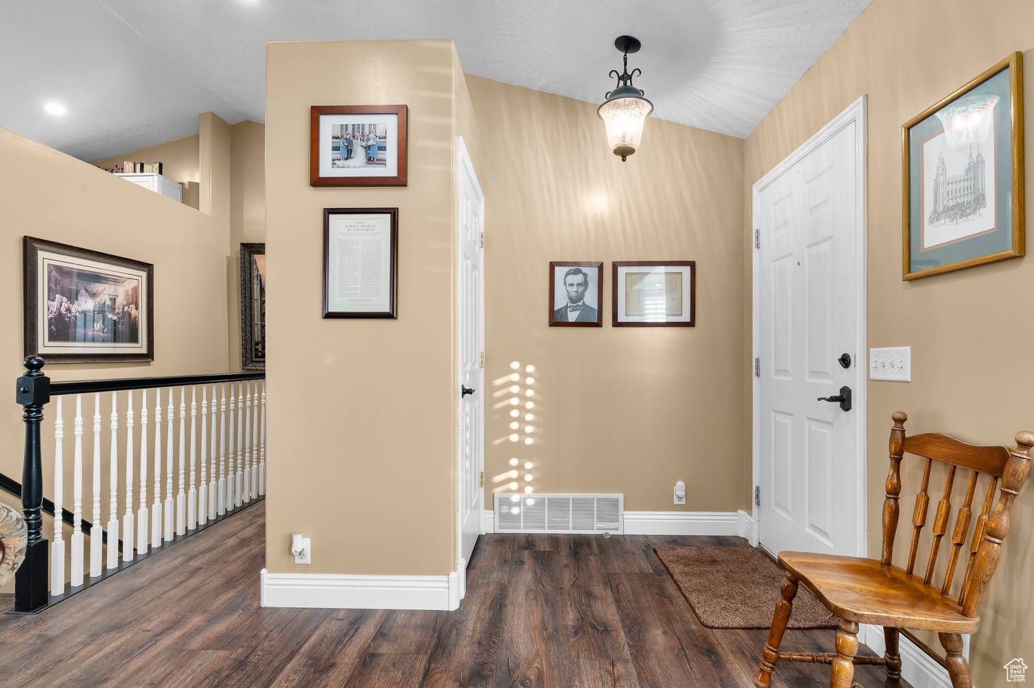 Tooele, UT 84074,302 W 730 S