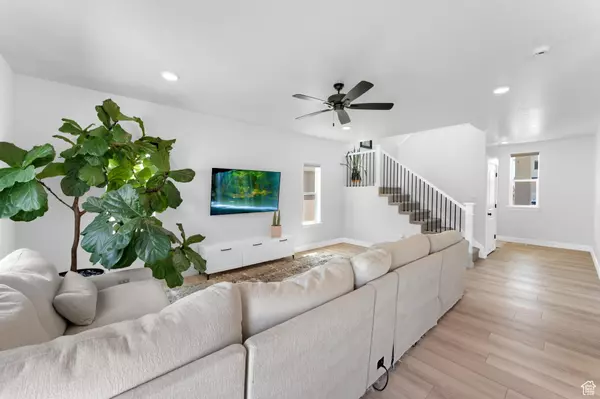 Eagle Mountain, UT 84005,1857 E MEADOWLARK DR E