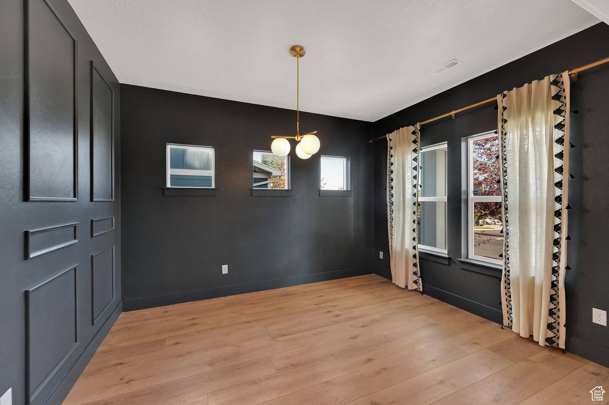 Eagle Mountain, UT 84005,4961 E OAKWOOD DR