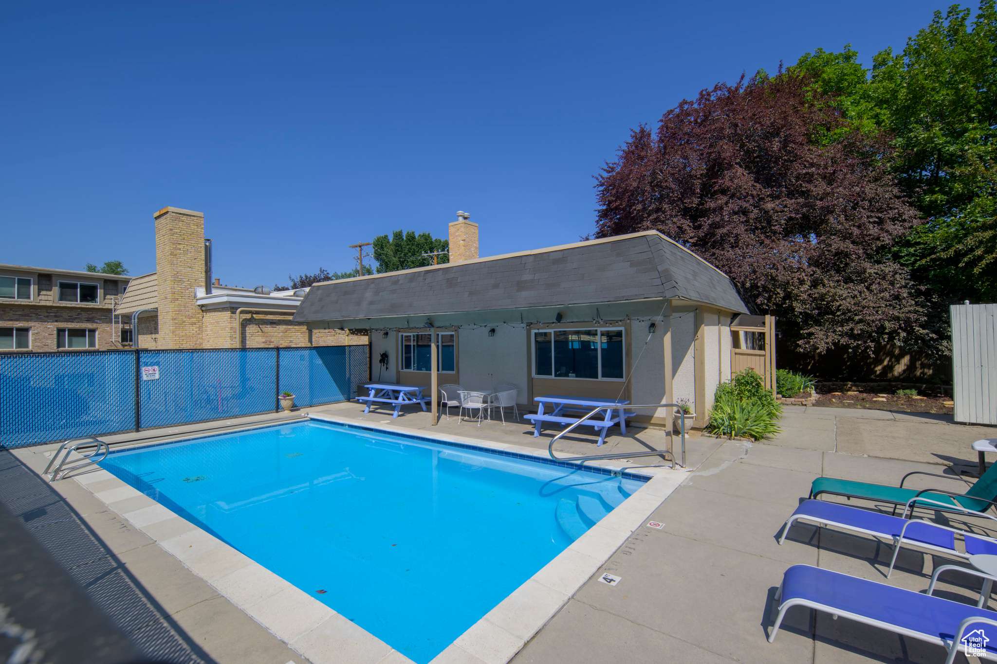 Salt Lake City, UT 84117,2220 E MURRAY HOLLADAY RD S #75