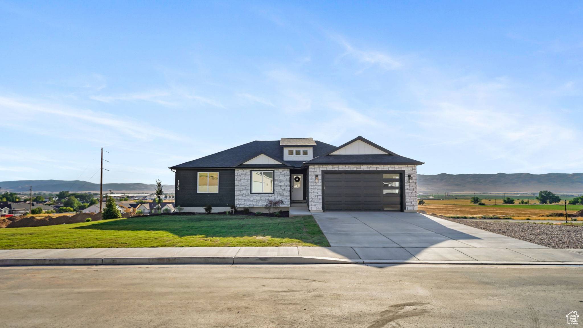 1569 N 300 E, Nephi, UT 84648