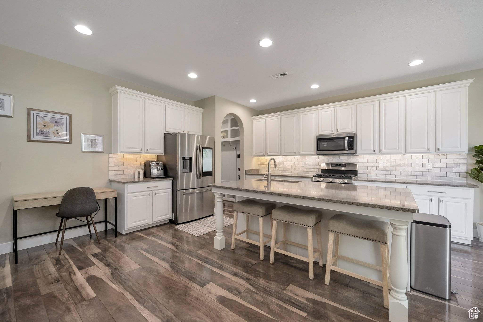 North Salt Lake, UT 84054,972 N AMBERLY DR