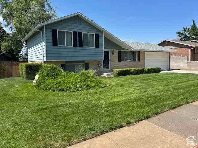 Sandy, UT 84093,2355 E WOODCHUCK WAY S #337