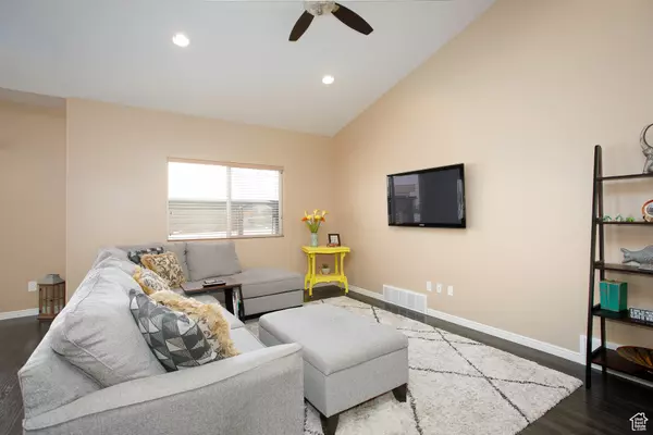 Stansbury Park, UT 84074,6628 N MALACHITE WAY