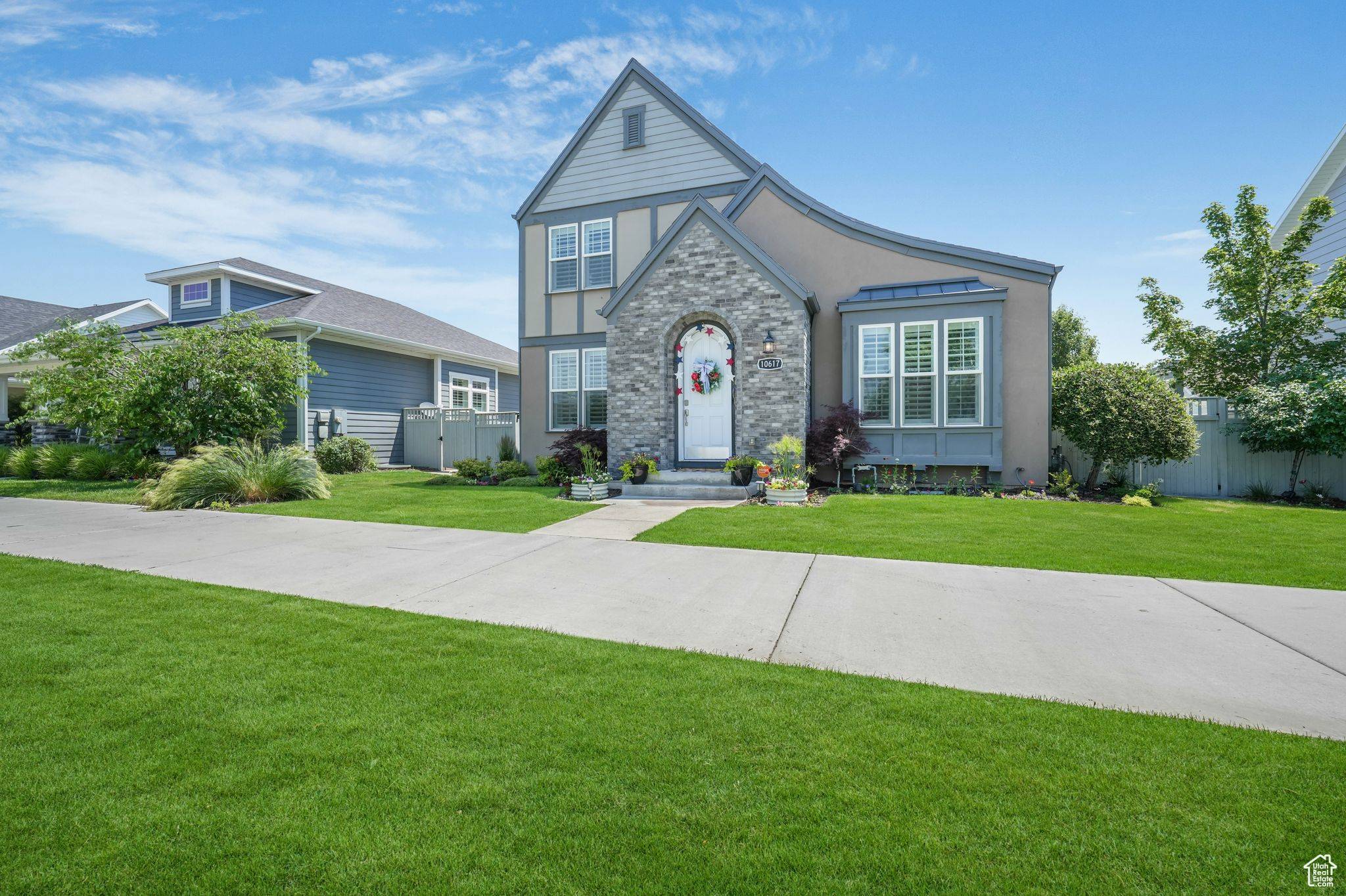 10617 S SPLIT ROCK DR, South Jordan, UT 84009