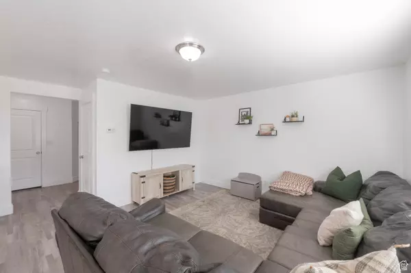 Spanish Fork, UT 84660,721 S 110 W